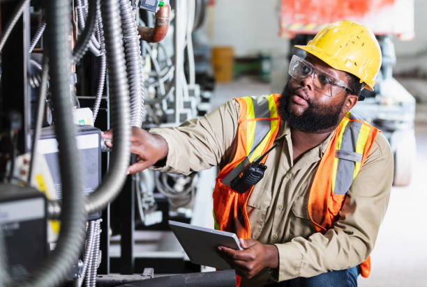 Best Industrial Electrical Services  in Kewaunee, WI