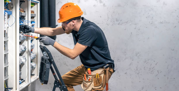 Best Circuit Breaker Repair  in Kewaunee, WI